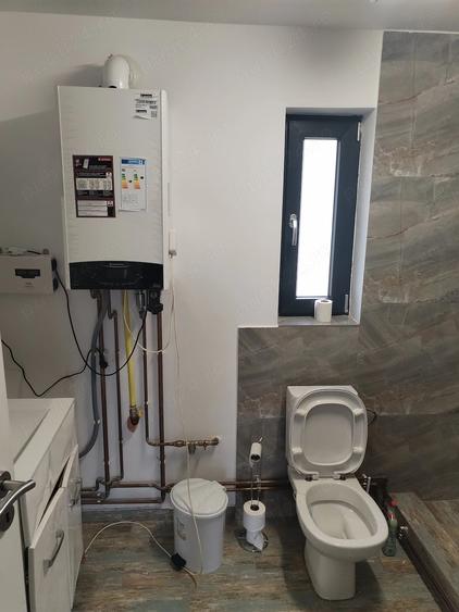 Casă cu 2 camere cu Teren 823 Mp în Rusca