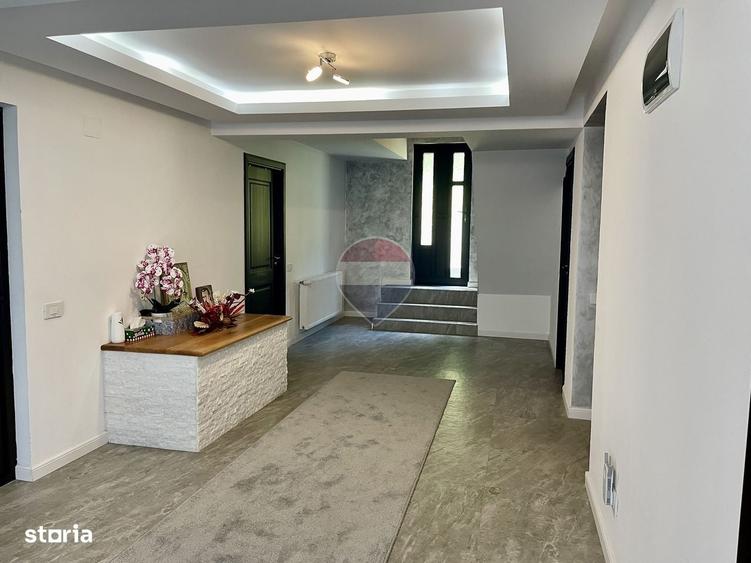 Casă cu 4 camere cu Teren 7661 Mp în Cheia
