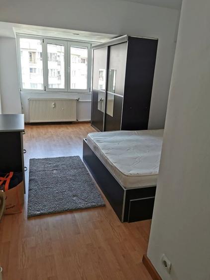 Apartament cu 4 camere în Unirii