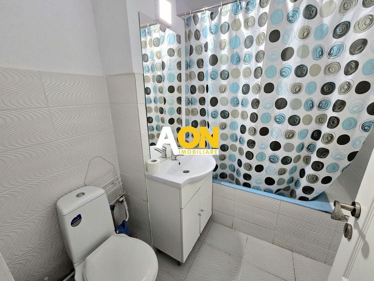 Apartament cu 4 camere decomandat, mobilat în Cetate
