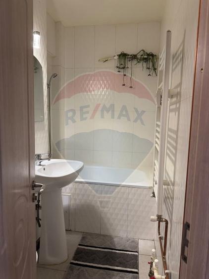 Apartament cu 1 camere decomandat în Central