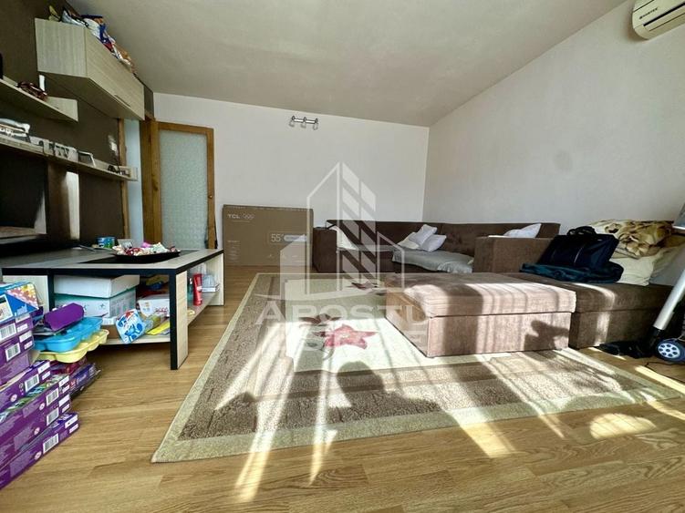 Apartament cu 3 camere decomandat, mobilat în Șagului