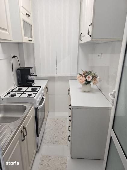 Apartament cu 2 camere decomandat în Central — fotografia 1