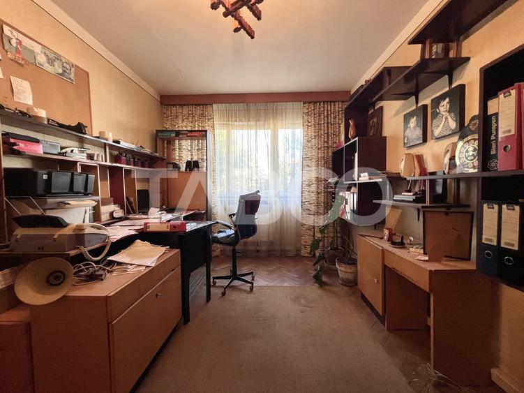 Apartament cu 4 camere decomandat în Mănăștur