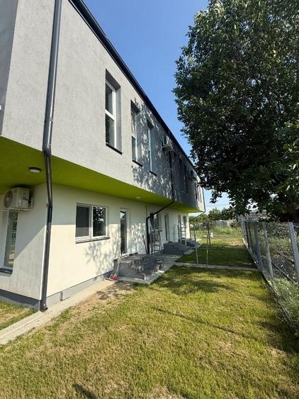 Casă cu 3 camere cu Canalizare în Central