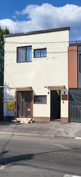 Casă cu 3 camere în Uverturii