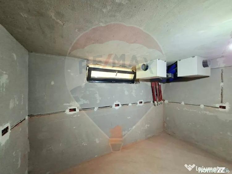Casă cu 4 camere cu Teren 517 Mp în Vladimirescu
