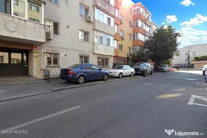 Apartament cu 2 camere decomandat în Poarta 6