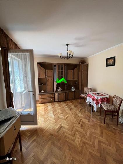 Casă cu 3 camere cu Teren 60 Mp în Lupeni