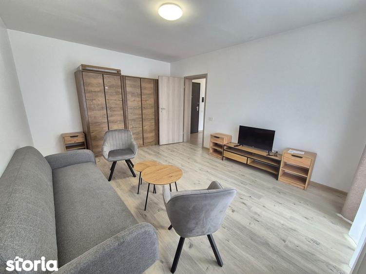 Apartament cu 2 camere, mobilat în Central