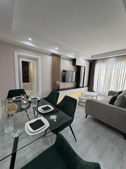 Apartament cu 3 camere decomandat în Tunari