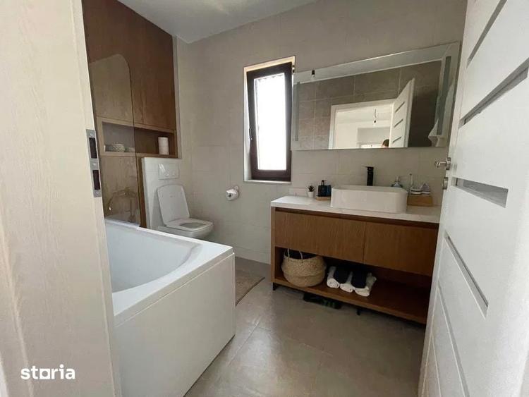 Casă cu 4 camere cu Teren 350 Mp în Baciu