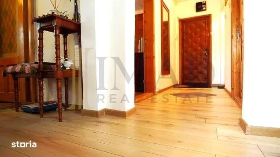 Apartament cu 3 camere decomandat în Central