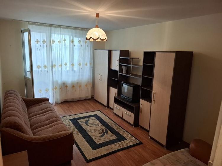 Vand apartament cu 2 camere, decomandat - 3