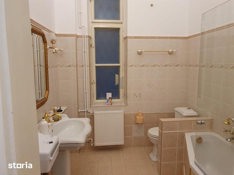 Apartament cu 4 camere în Fabric