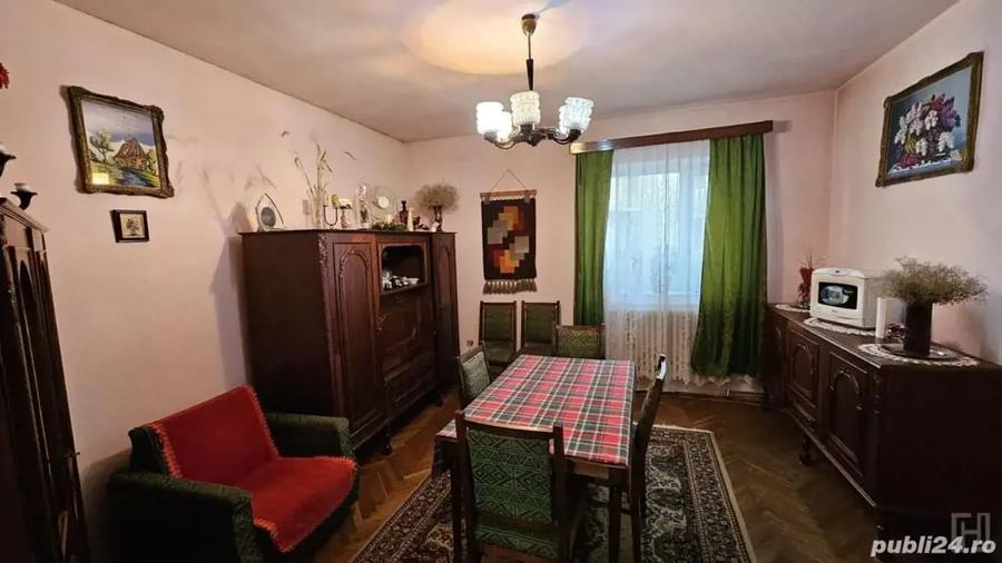 Casă cu 5 camere cu Teren 530 Mp în Andrei Mureșanu