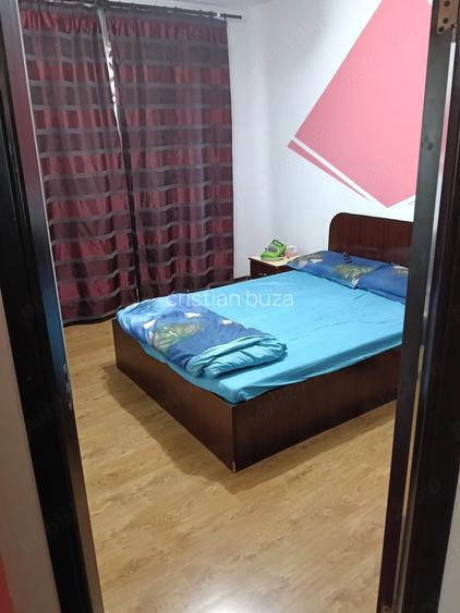 Vand apartament utilat si mobilat