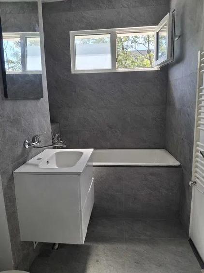 Apartament cu 2 camere semidecomandat, mobilat în Podu Roș