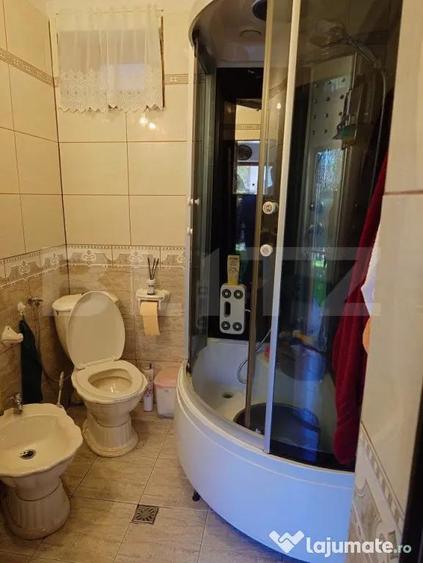 Casă cu 7 camere cu Teren 300 Mp în Codlea