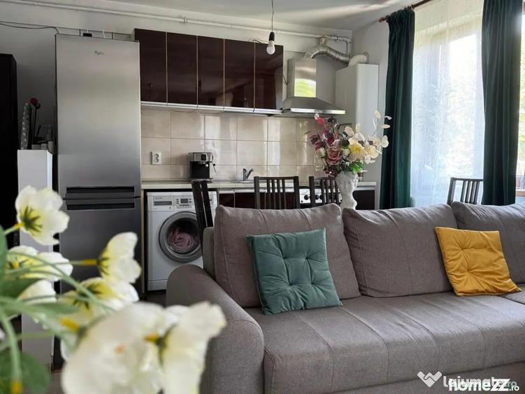 Apartament cu 3 camere decomandat, mobilat în Tineretului