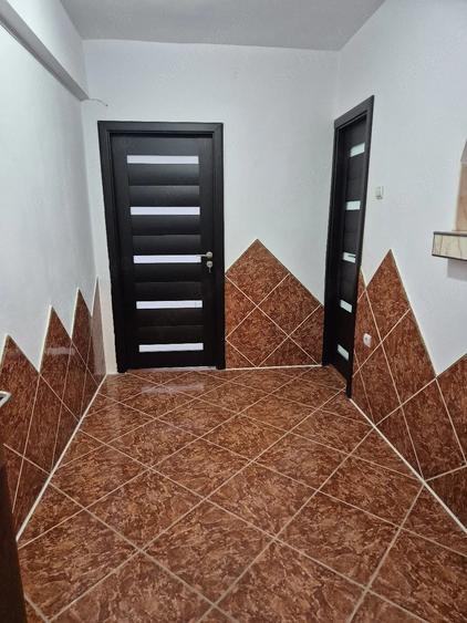 Garsonieră decomandată în Soarelui