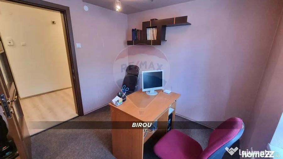 Spațiu comercial, de 48 mp, în Central