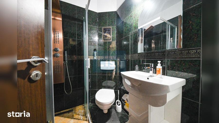 Apartament cu 3 camere semidecomandat în Central