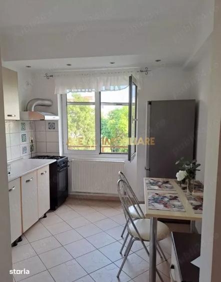 Apartament cu 2 camere, mobilat în Romană
