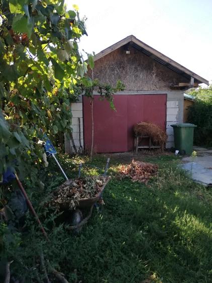 Casă cu 5 camere cu Teren 2146 Mp în Bărcănești