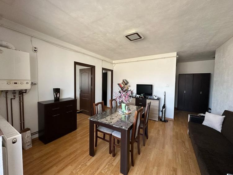 Apartament cu 3 camere decomandat în Unirii