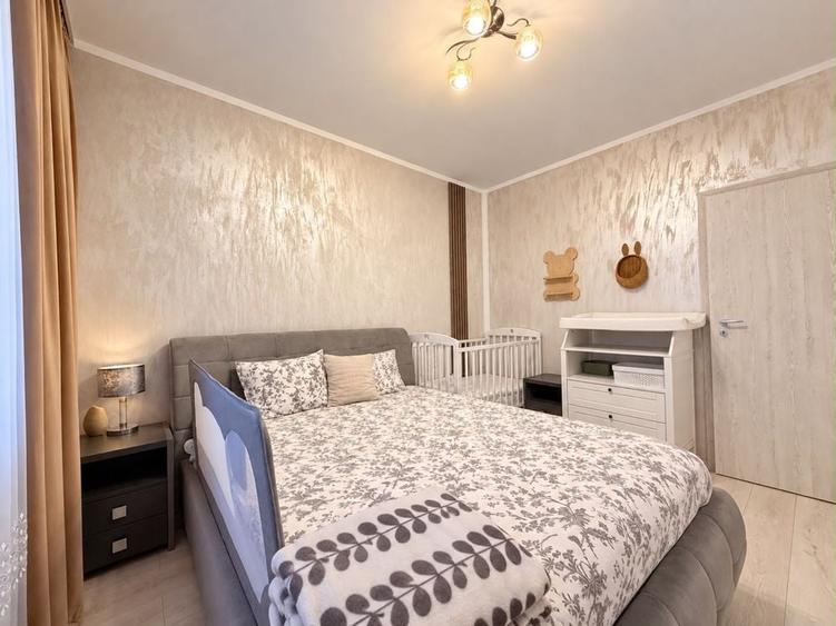 Apartament cu 2 camere decomandat în Apărătorii Patriei