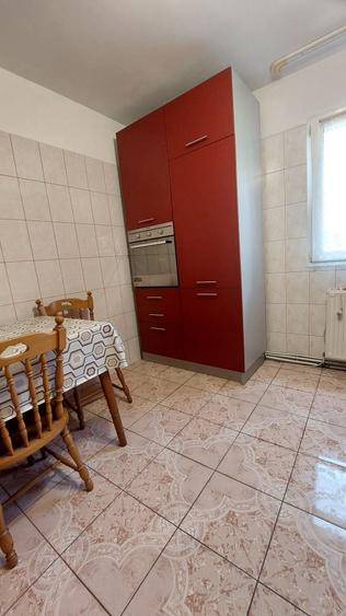 Apartament cu 2 camere decomandat în Narcisa