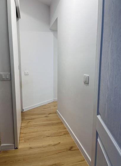 Apartament cu 3 camere decomandat în Exterior Vest