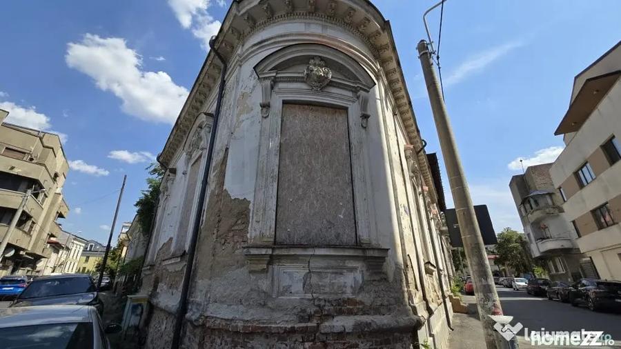 Casă cu 7 camere cu Teren 566 Mp în Unirii