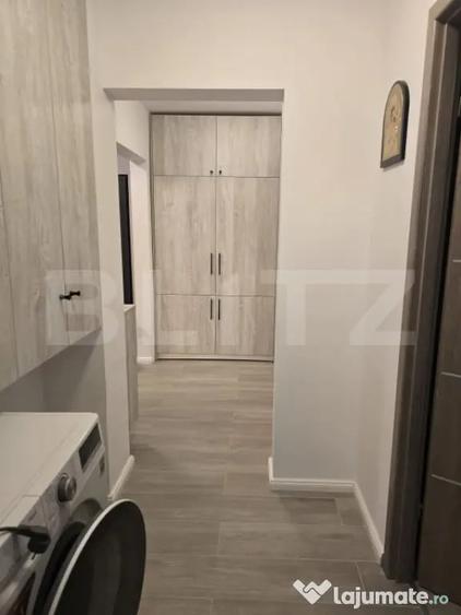 Apartament cu 3 camere decomandat în Micro 16