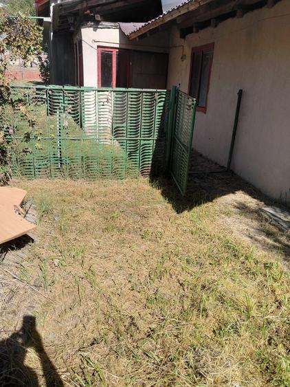 Casă cu 4 camere în Merișani