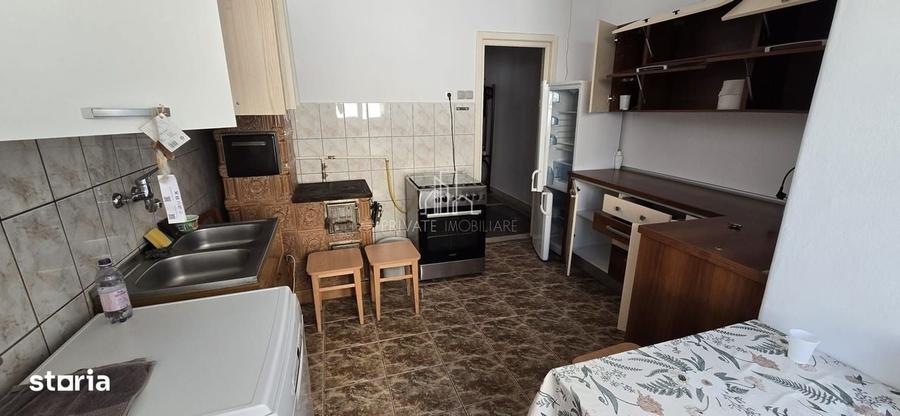 Casă cu 4 camere în 7 Noiembrie