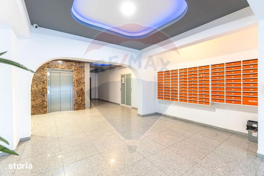 Apartament cu 3 camere decomandat în IAR