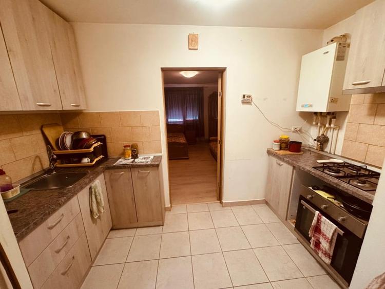 Apartament cu 2 camere decomandat în Mărăței