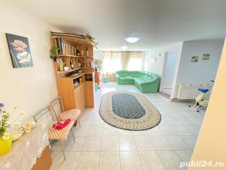 Casă cu 3 camere cu Teren 706 Mp în Central