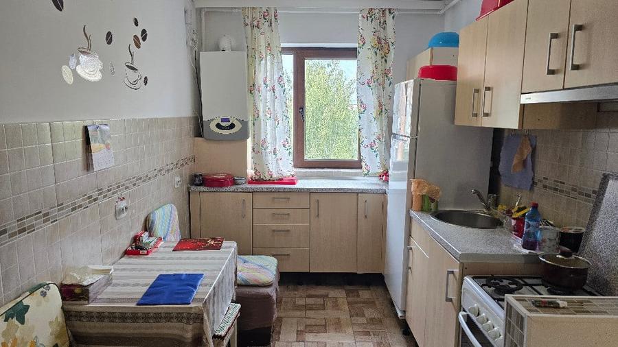 Apartament cu 2 camere decomandat în Piața Centrală