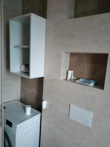 Garsonieră decomandată în Valea Adâncă