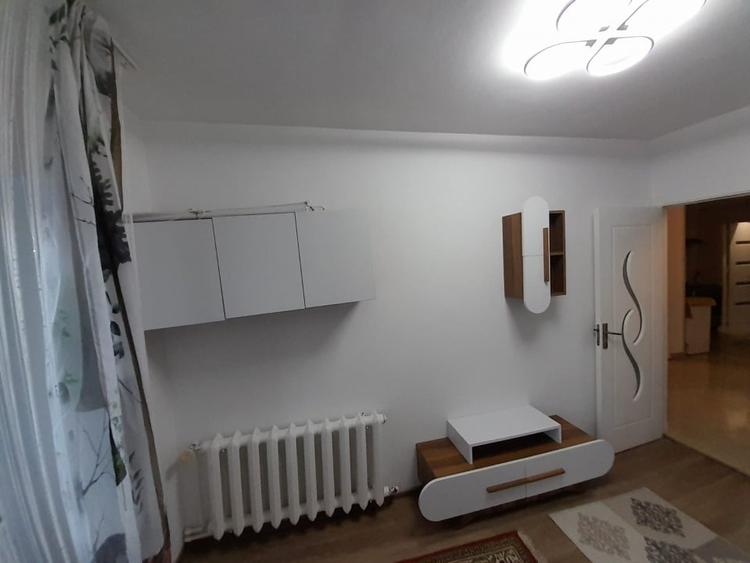 Apartament cu 2 camere decomandat, mobilat în Est