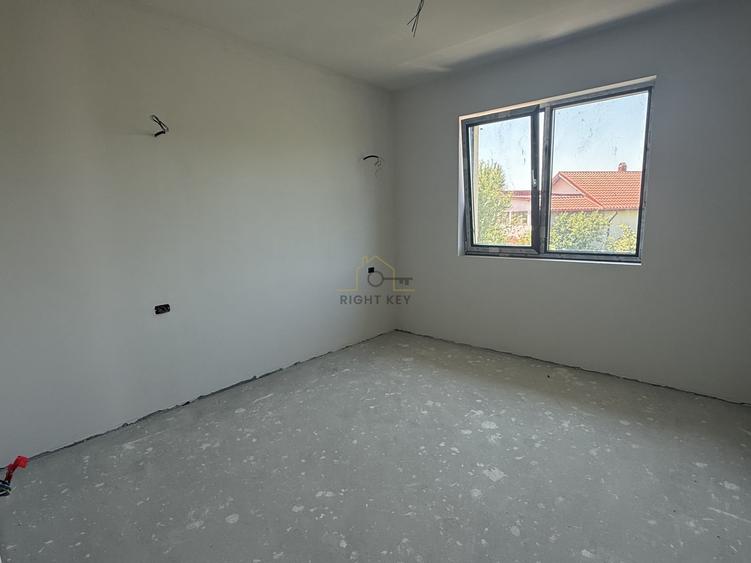 Casă individuală cu 5 camere cu Canalizare în Dragomirești-Vale