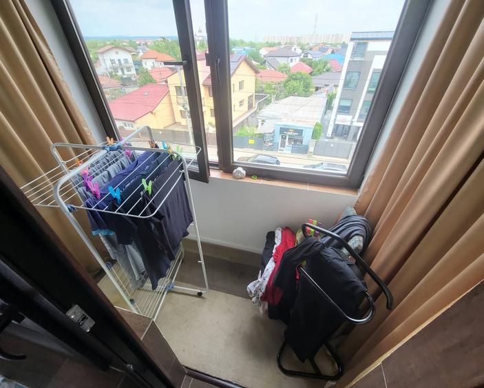 Apartament cu 3 camere decomandat, mobilat în Mioriței