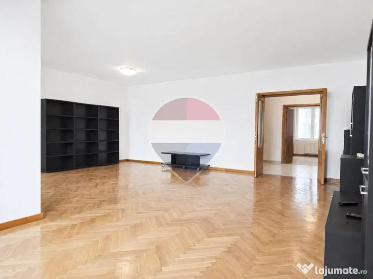 Apartament cu 2 camere decomandat în Gara de Nord