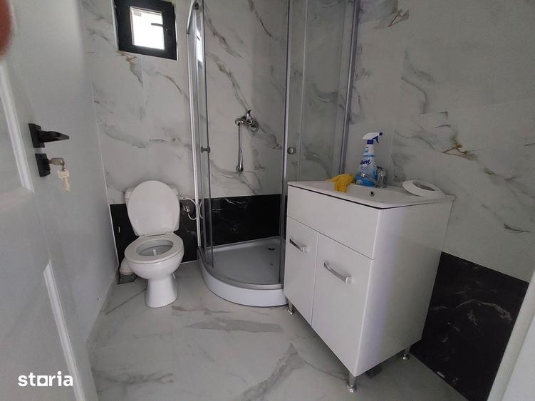 Casă cu 3 camere cu Teren 300 Mp în Central