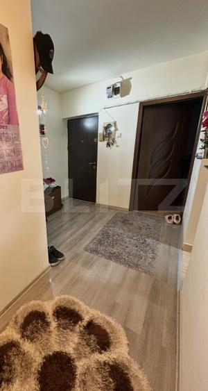 Apartament cu 3 camere decomandat, mobilat în Orăștie