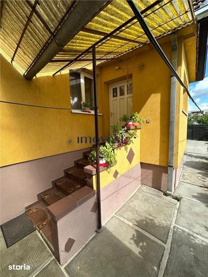 Casă cu 5 camere cu Teren 250 Mp în Aurel Vlaicu