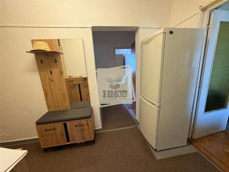 Apartament cu 3 camere decomandat, mobilat în Terezian